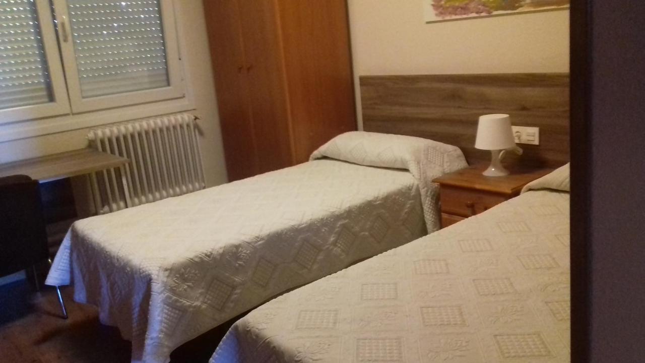 Residencia Diego Martinez パレンシア エクステリア 写真