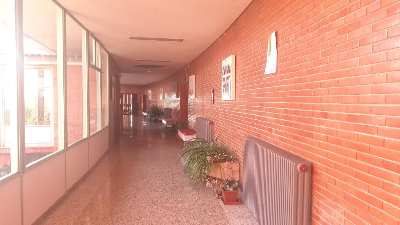 Residencia Diego Martinez パレンシア エクステリア 写真
