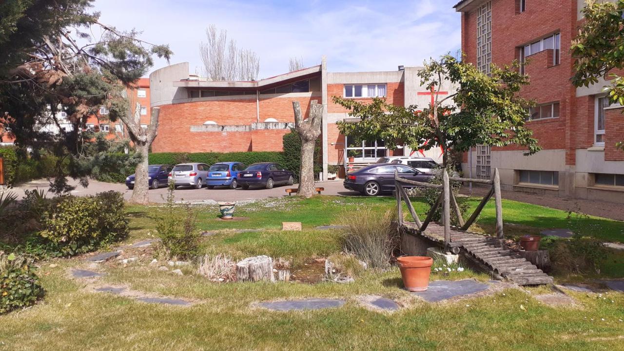 Residencia Diego Martinez パレンシア エクステリア 写真
